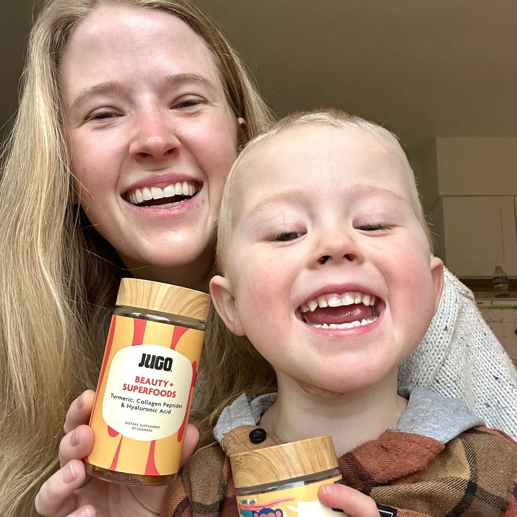 JUGO Kids gummies flatlay