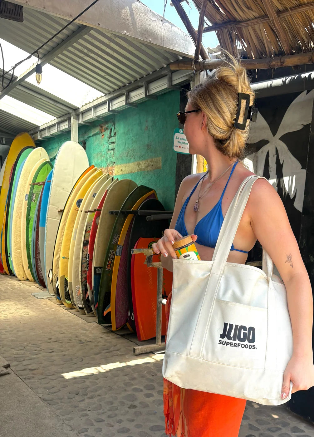 Lifestyle moment with JUGO